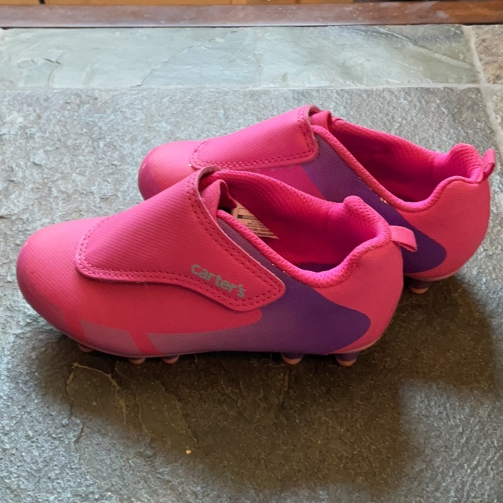 Carter’s toddler girls cleats